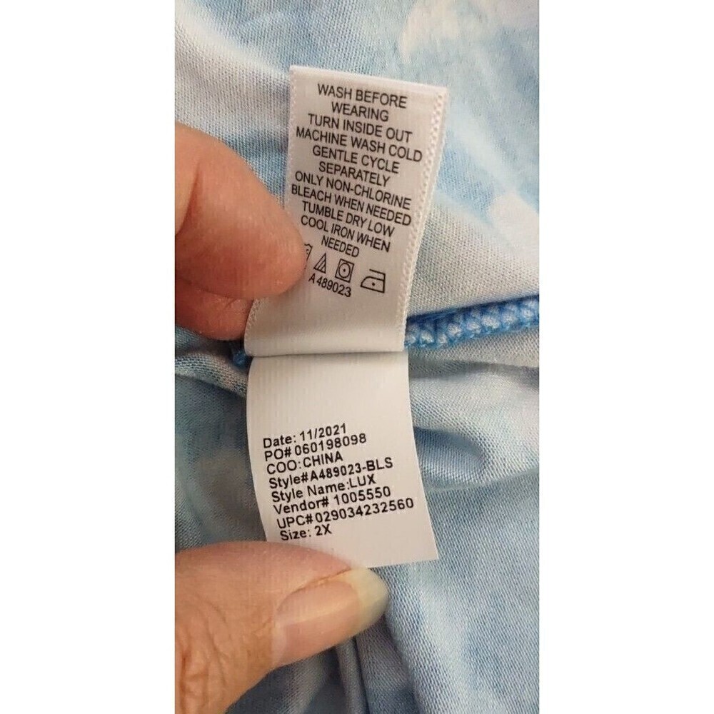 LOGO Layers Lori Goldstein Watercolor Tank Top Blue Sea 2X - Picture 5 of 5